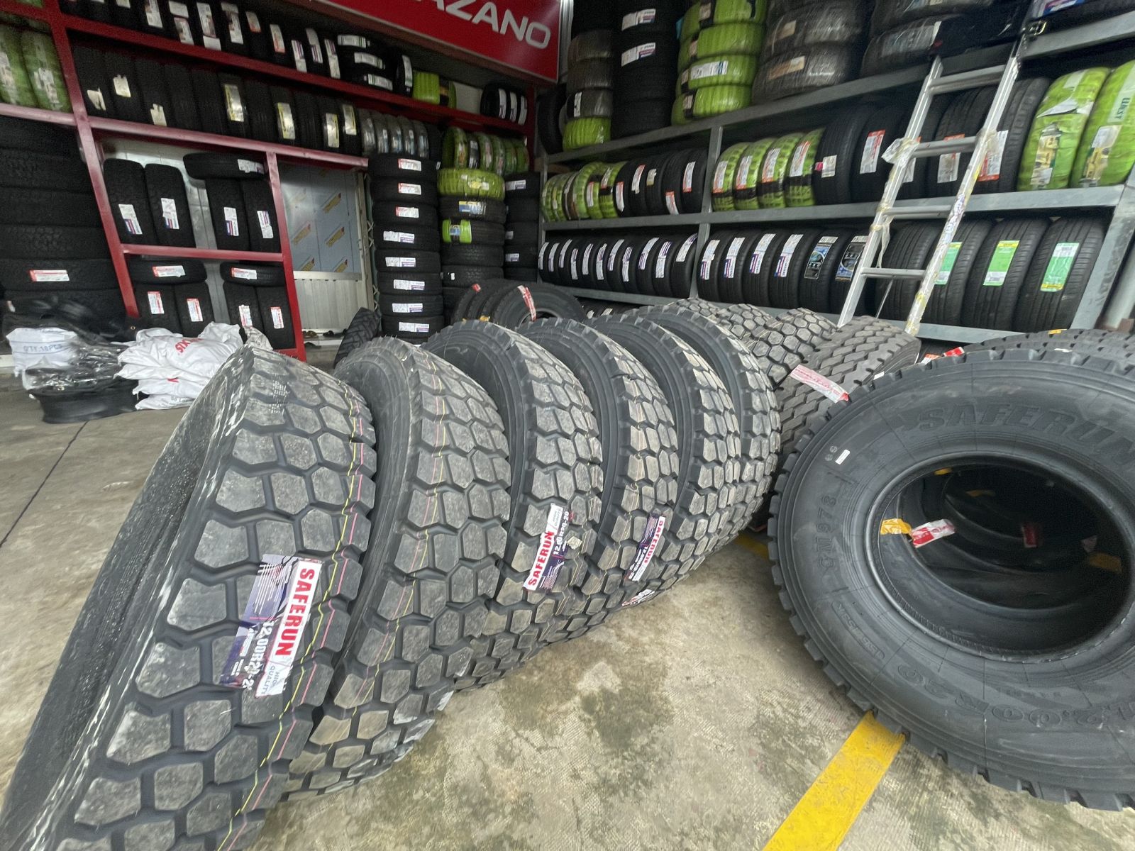 Xu Hướng Sử Dụng Xe Ô Tô Chở Rác Điện: Bước Đột Phá Trong Ngành Vận Tải Môi Trường